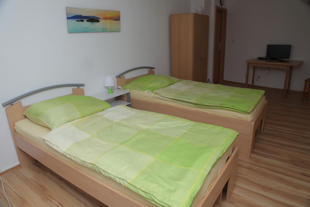 Pension Haus Kassel Fuldatal Экстерьер фото